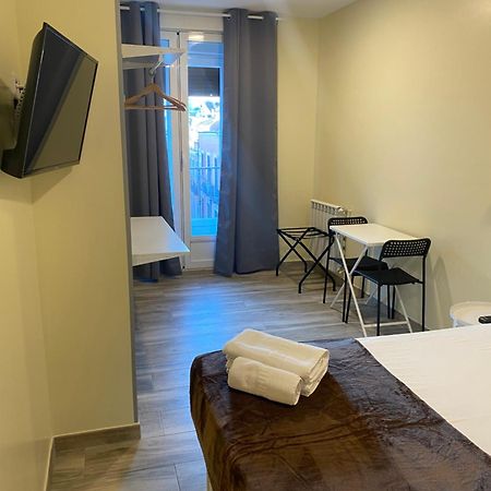 Hostal Oliver Madrid Luaran gambar